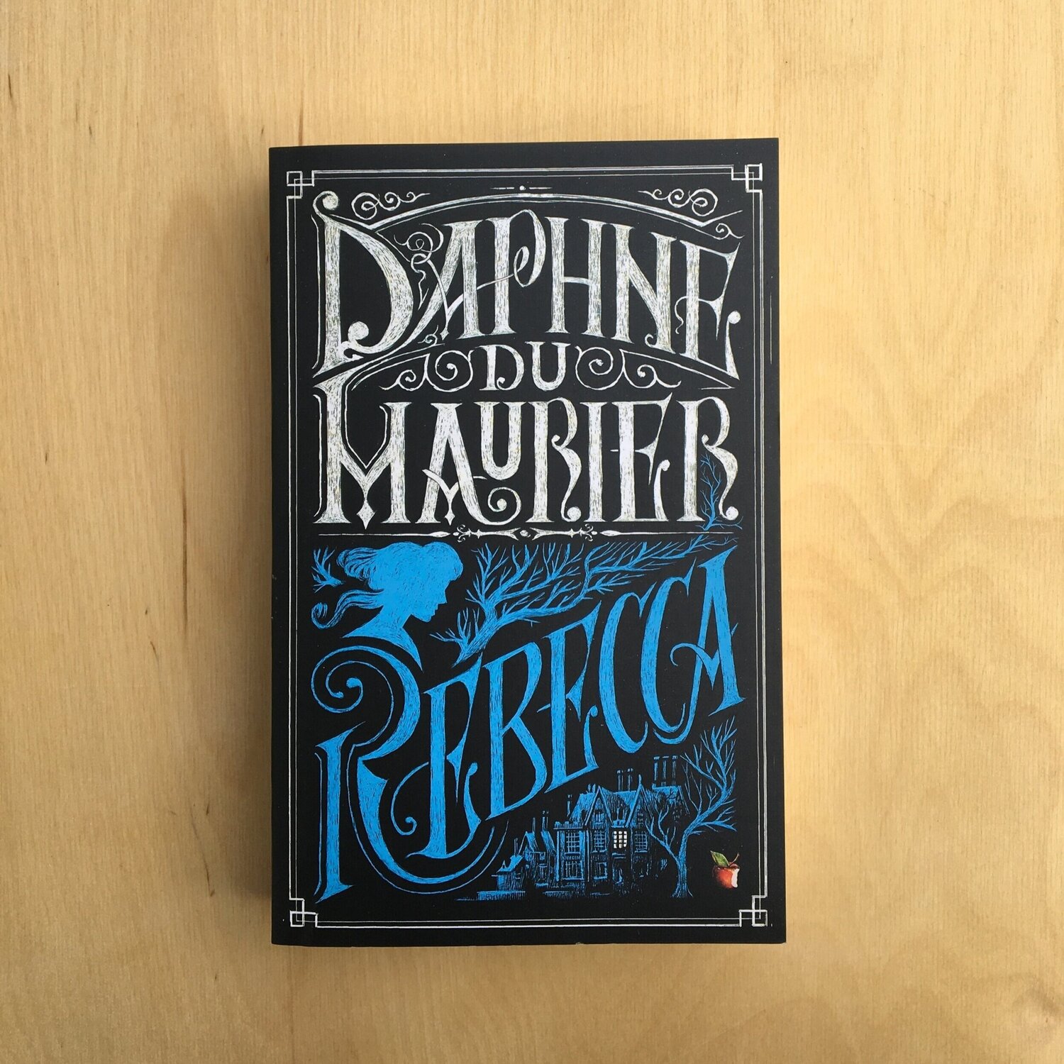 รีเบคก้า โดย Daphne du Maurier